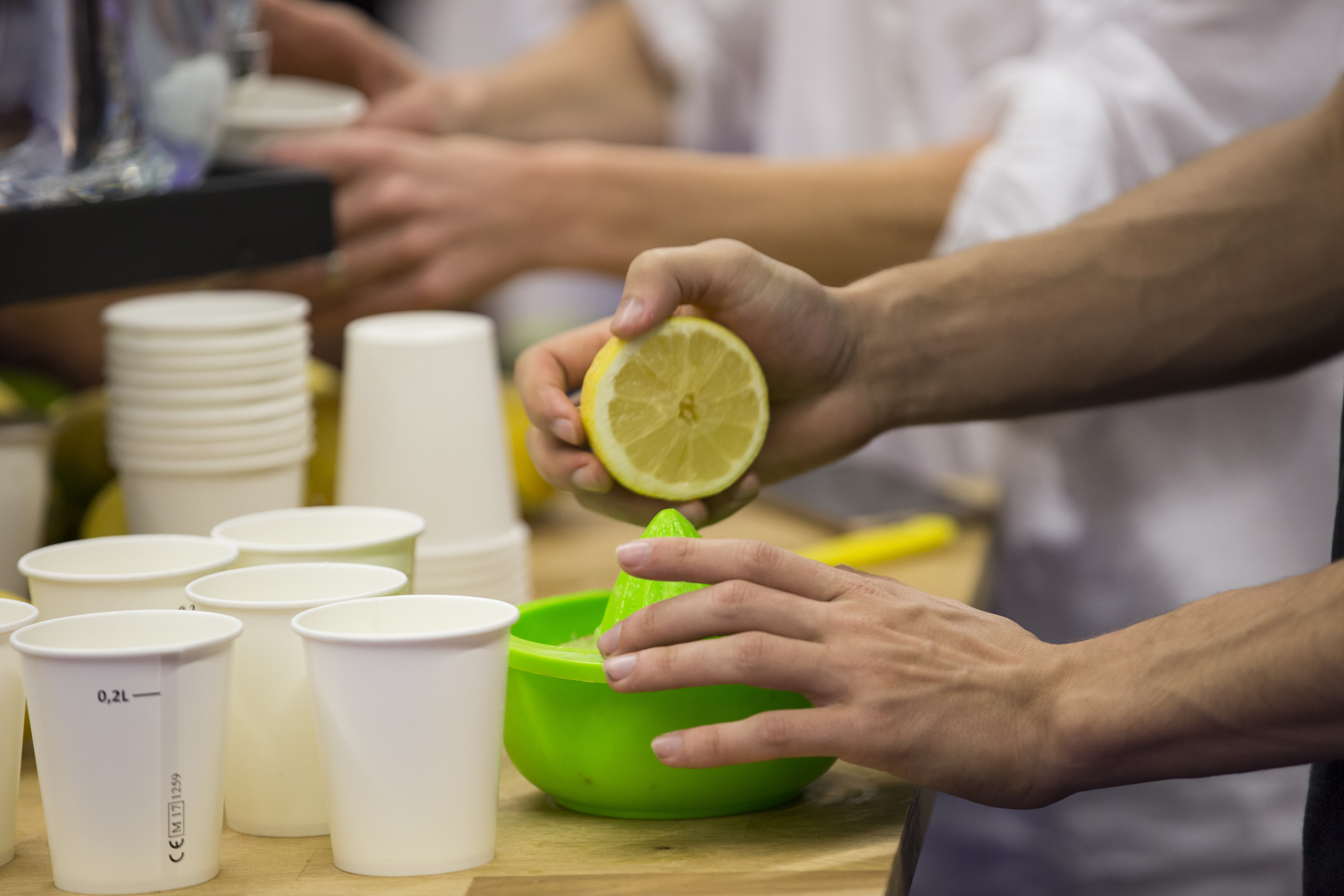 lemonade4you Zitrone pressen